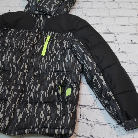 Xersion Puffer Jacket size medium (10-12) Kids multicolor - Picture 7 of 15